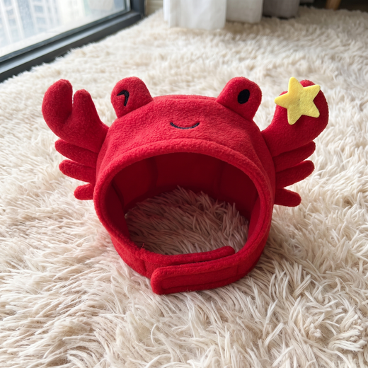 The Snappy Crab Hat on its own